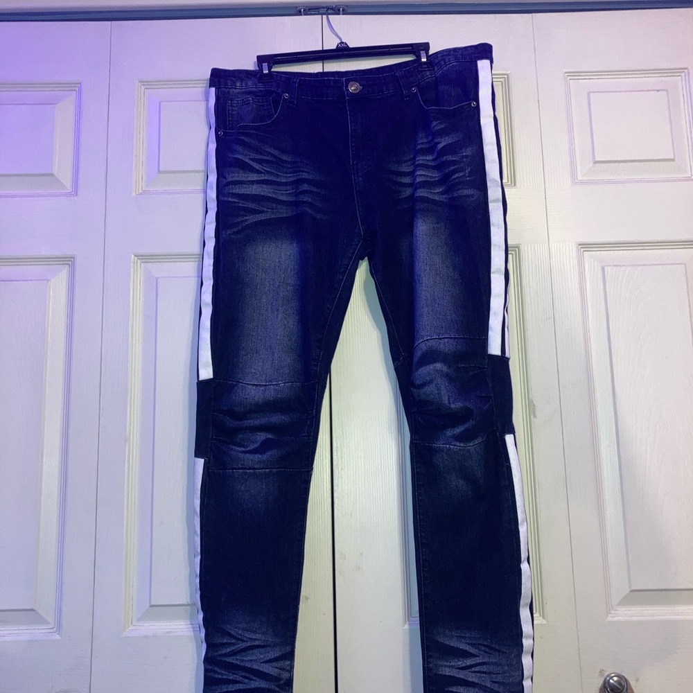 Rue21 Dark Blue Skinny Jeans with White Accents